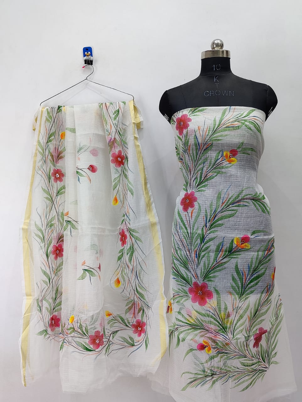 Pretty White Grassy Red Flowery Brush Paint Kotadoria Un-Stitched Suit With Dupatta