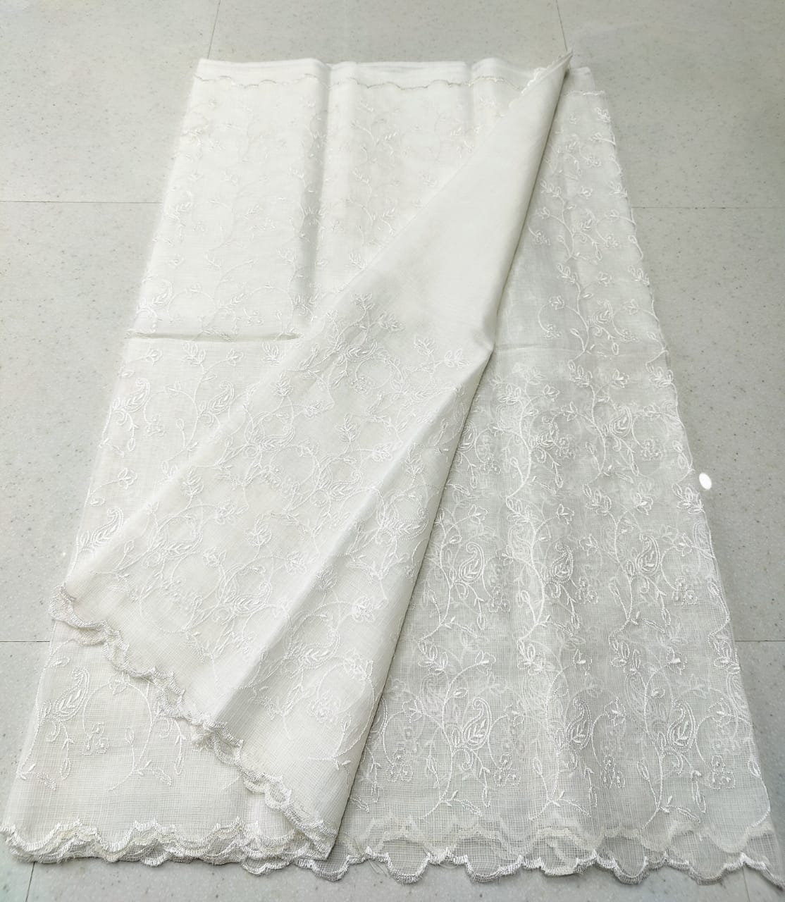 Pure White Kota Doria Chickenkari Embroidery Cotton Saree With Running Blouse