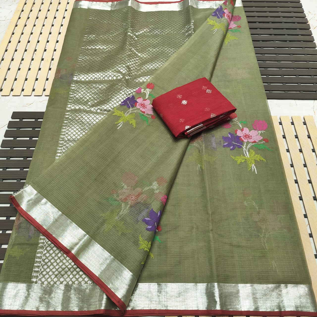 Pure Zari Kota Doria Handloom Saree