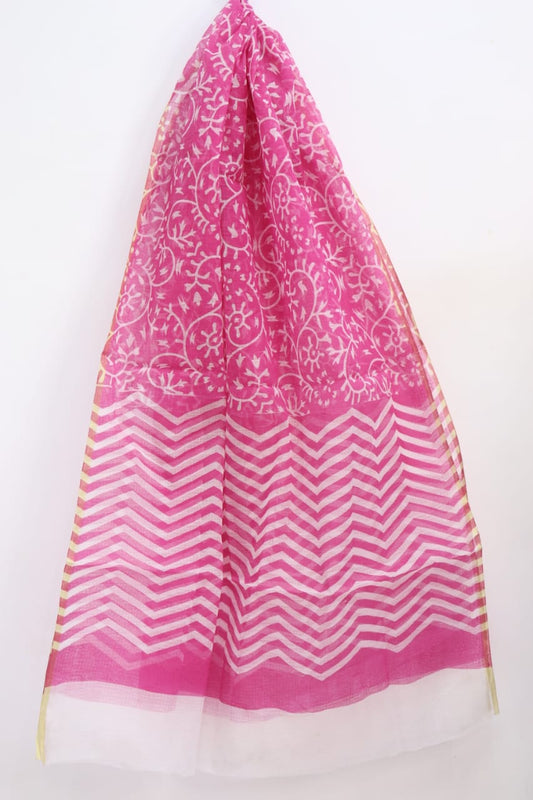 Elegant Pink Zig-Zag Kota Doria Dupatta